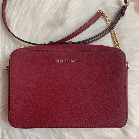 COPY - Jet Set Large Saffiano Leather Crossbody Bag - Picture 2 of 3